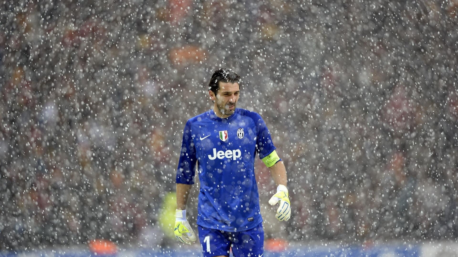 九游游戏中心-_金属未来：硬核科技打造爆炸式运动装备_，金属爆破